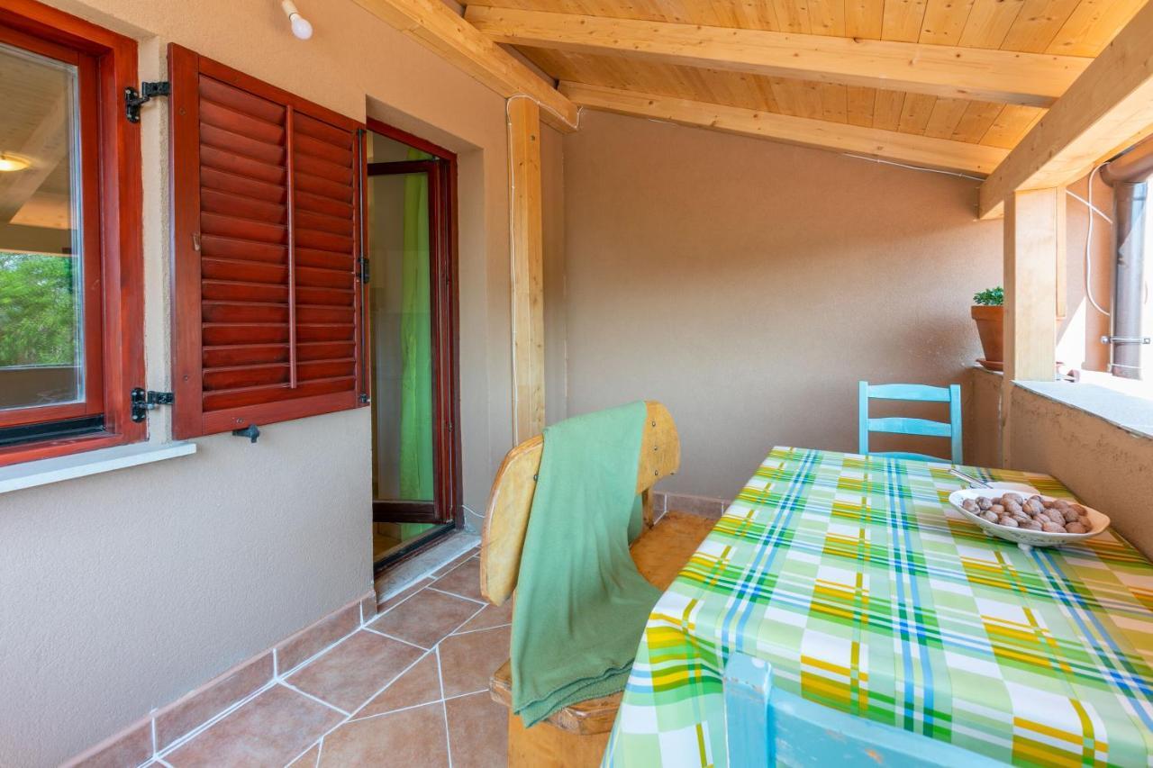 Apartments Armando Fazana Luaran gambar